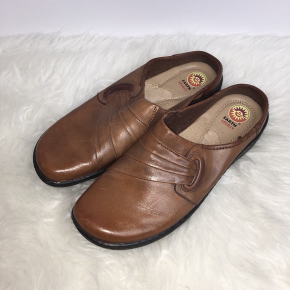 Earth Spirit Jenna Slides Mules Brown 